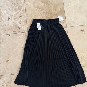 Tahari Faux leather Black Midi A-Line Pleated Skirt